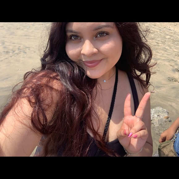 Meet your Posher, Isis - Picture 4 of 5